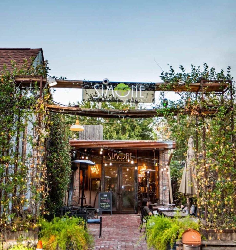 Wine bar Houston with outdoor patio at Simone on Sunset